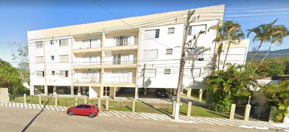 Pe Na Areia - *